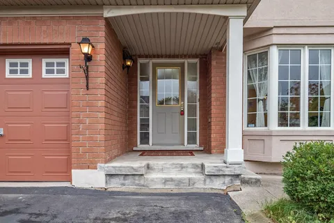 5919 Osprey Boulevard, ON L5N 8J7