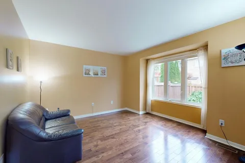 5919 Osprey Boulevard, ON L5N 8J7