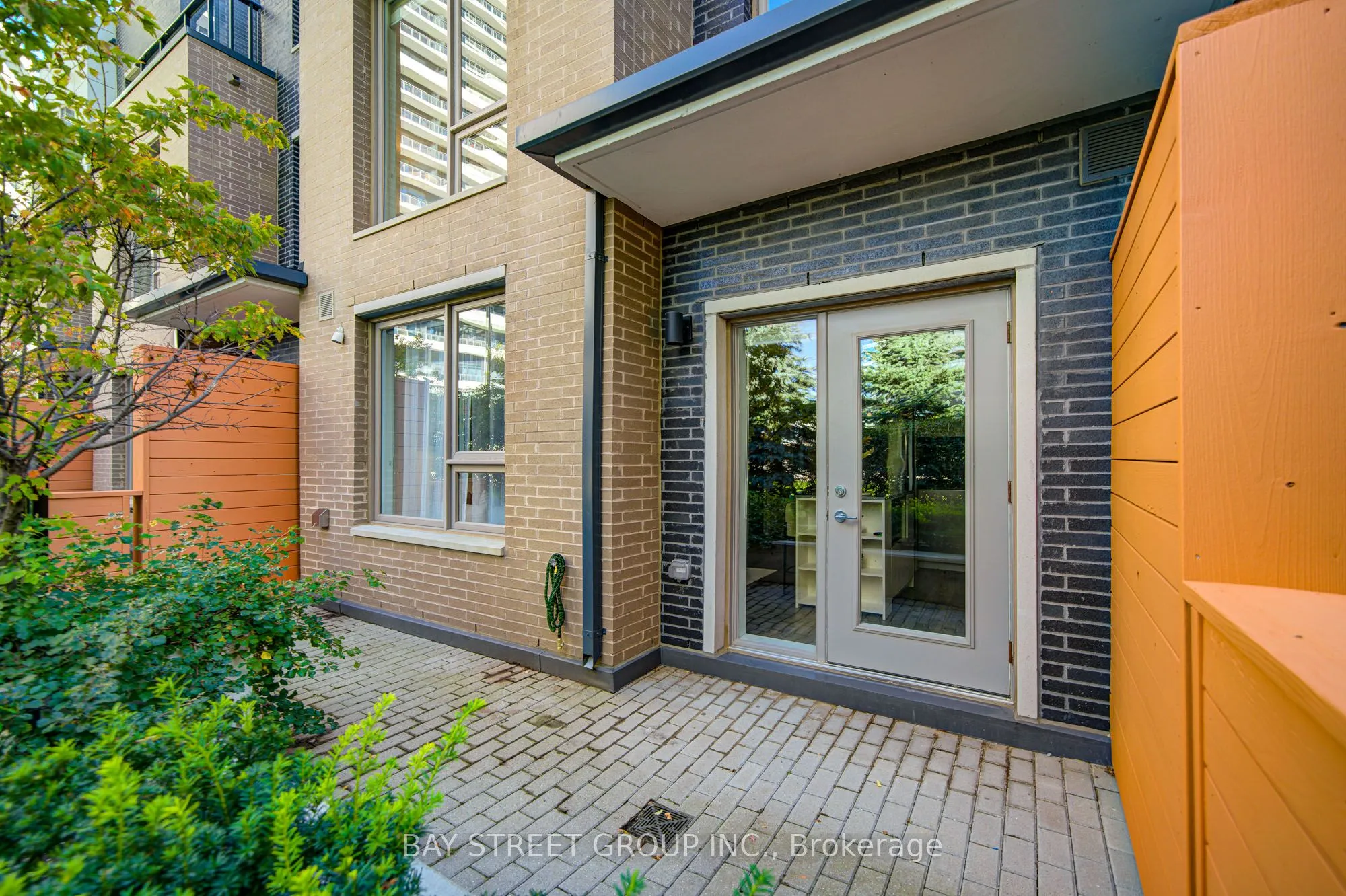 Condo Townhouse interior view at 2530 Eglinton Avenue Mississauga