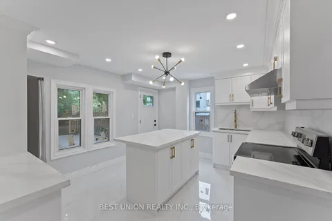 15 Burlington Street, ON M8V 2L1