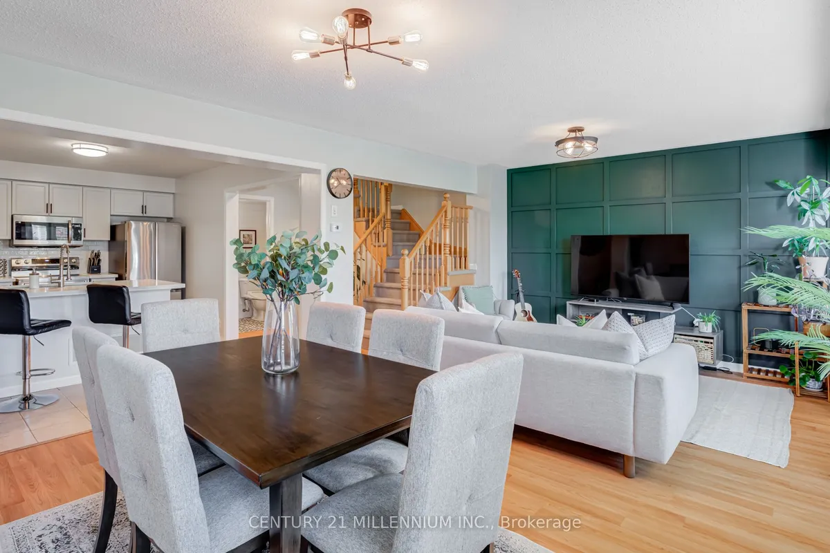 914 Ambroise Crescent, ON L9T 0M2