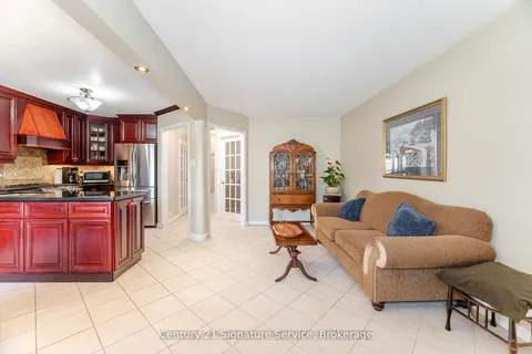 5955 Ladyburn Crescent, ON L5M 4V7