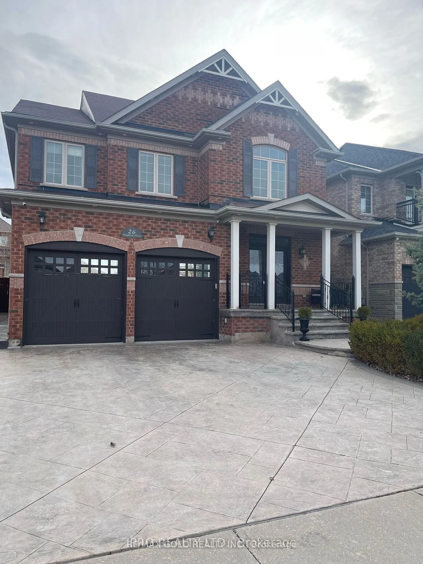 26 Maybeck Drive, ON L6X 0Z1