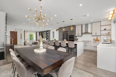 58 Manitoba Street, ON M8Y 1C9