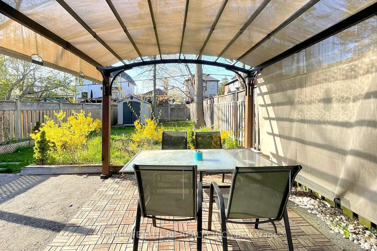 82 Heman Street, ON M8V 1X5