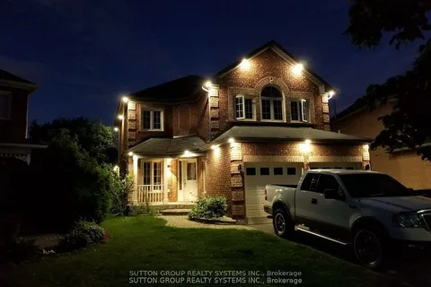 6807 Gracefield Drive, ON L5N 6T6