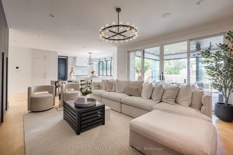 367 Seaton Drive, ON L6L 3X9