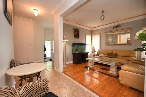 64 Mossgrove Crescent, ON L7A 3E6