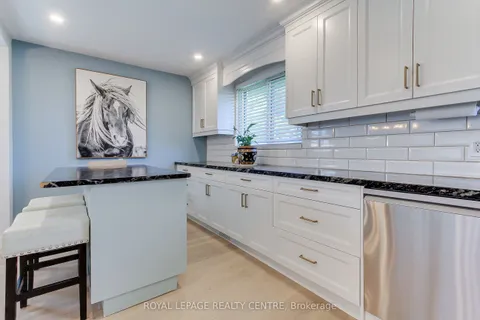 2039 Davebrook Road, ON L5J 3M4