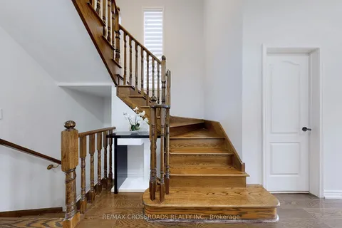 4262 Vivaldi Road, ON L7M 0N4