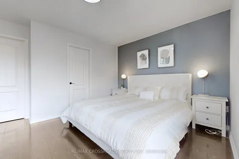 4262 Vivaldi Road, ON L7M 0N4