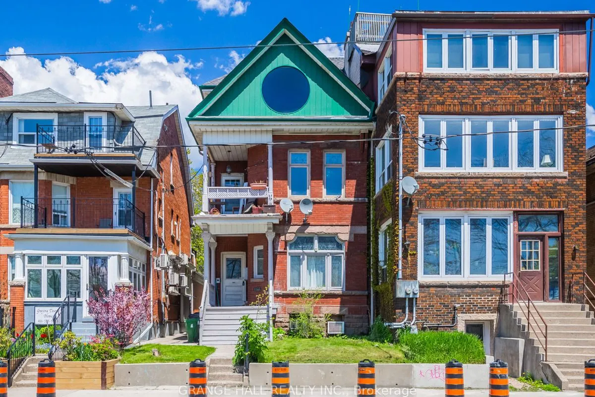 1544 King Street, ON M6K 1J6