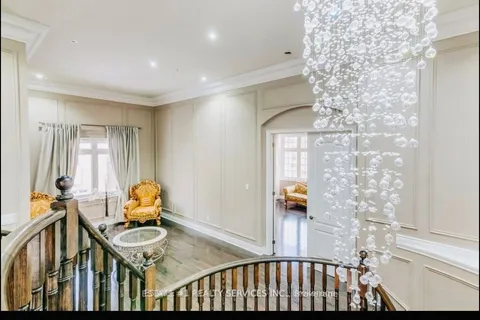 4 Agincourt Circle, ON L6X 2M4