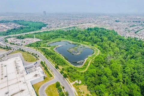 4 Agincourt Circle, ON L6X 2M4