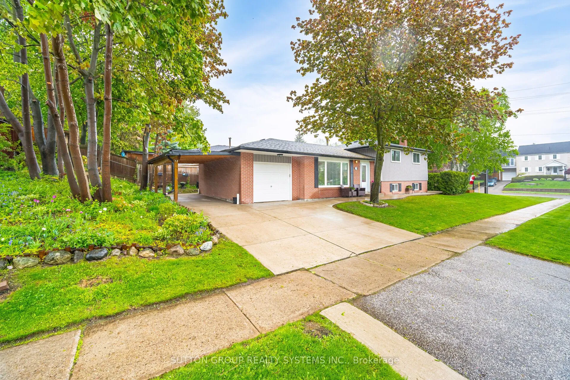 175 Connaught Crescent, ON L7E 2S8