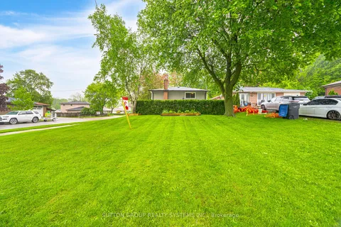 175 Connaught Crescent, ON L7E 2S8