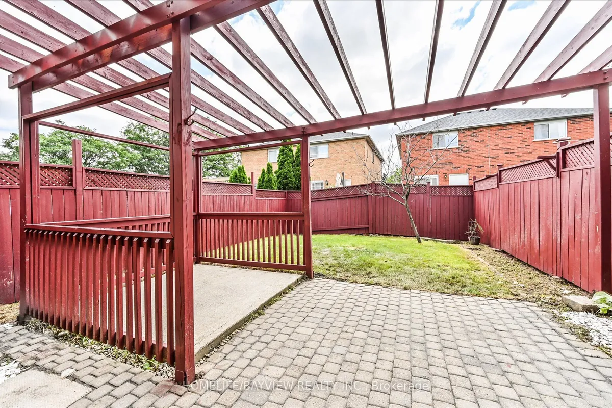 3956 Bentridge Road, ON L5N 7V8