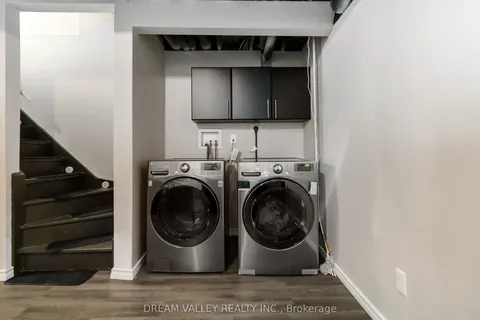 1517 Evans Terrace, ON L9T 5J5