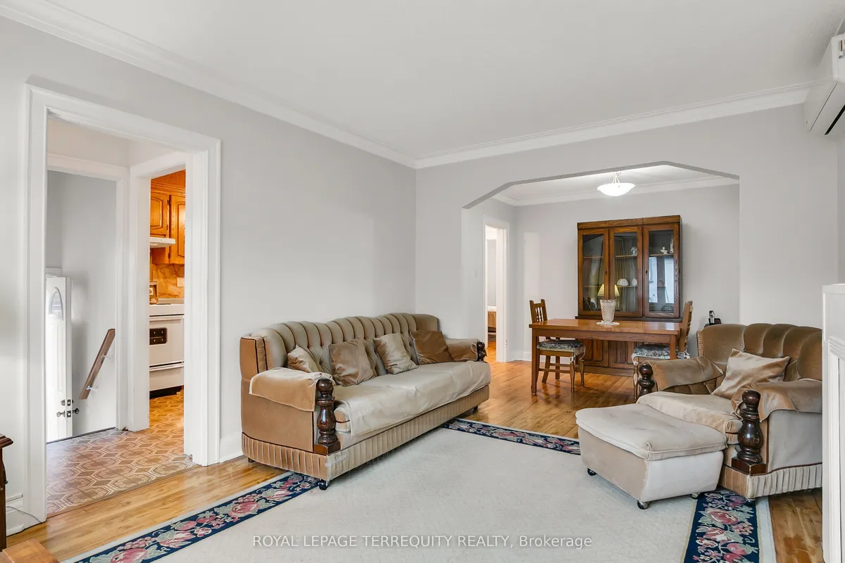 110 Cameron Avenue, ON M6M 1R3