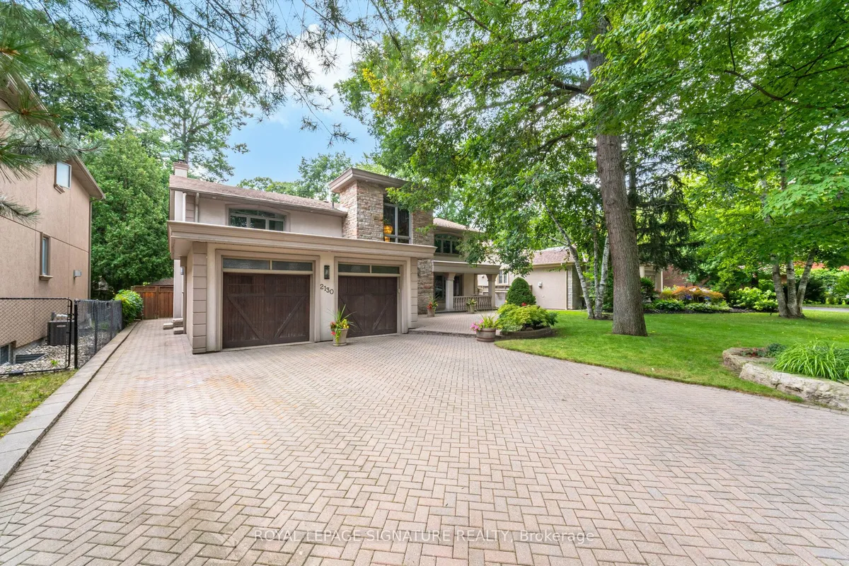 2130 Autumn Breeze Drive, ON L5B 1R4