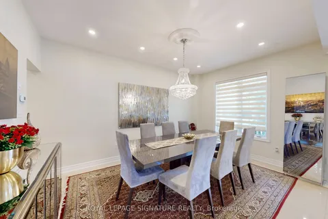 25 Sawston Circle, ON L7A 2N7