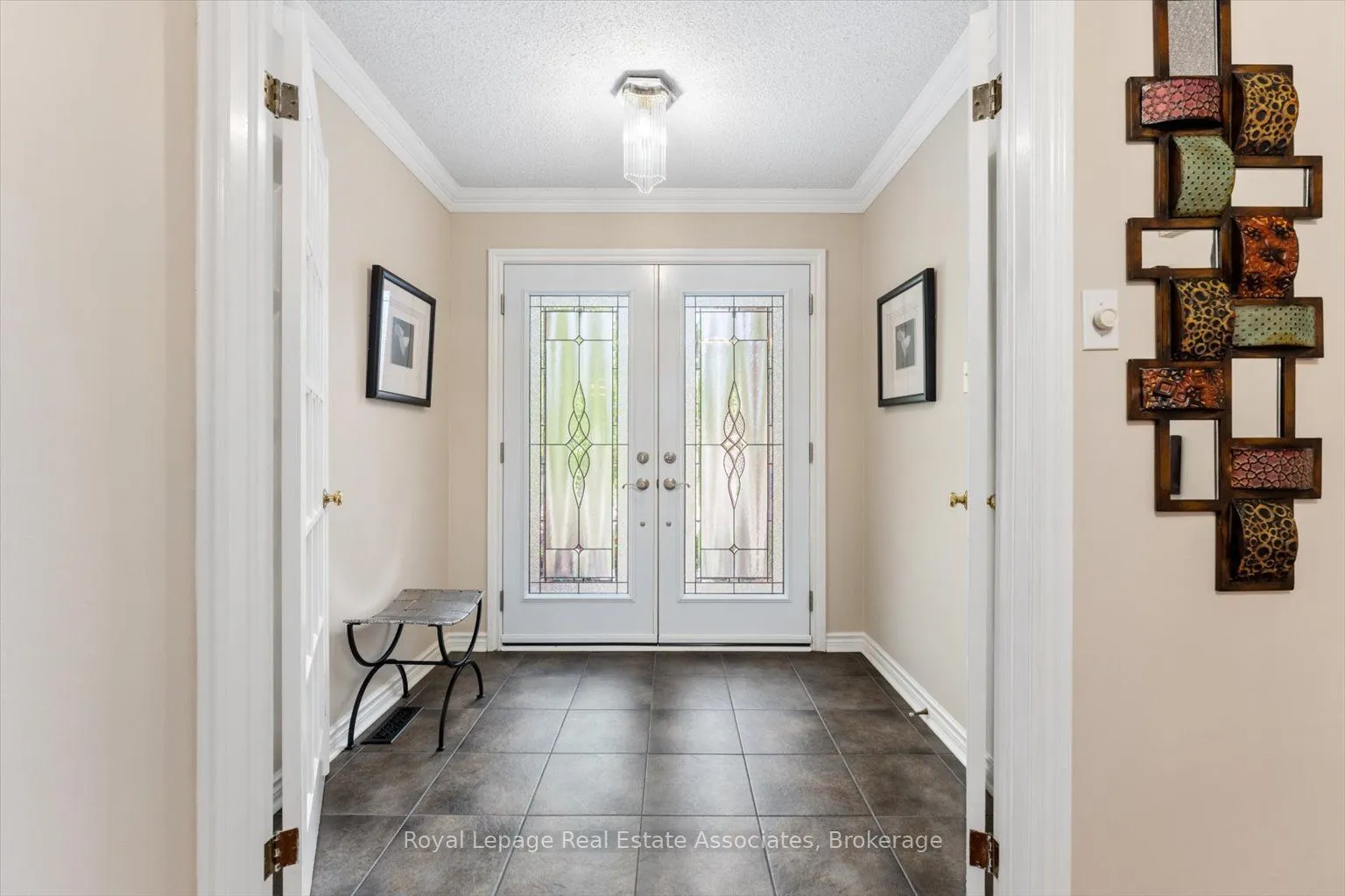 1546 Hollywell Avenue, ON L5N 4P5