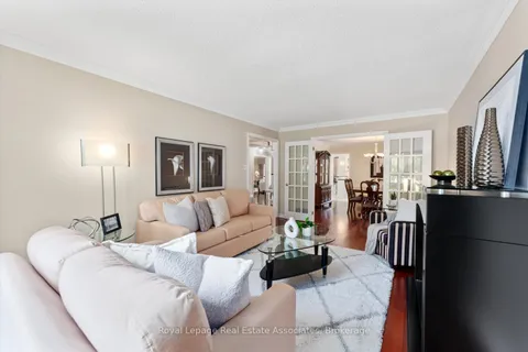 1546 Hollywell Avenue, ON L5N 4P5