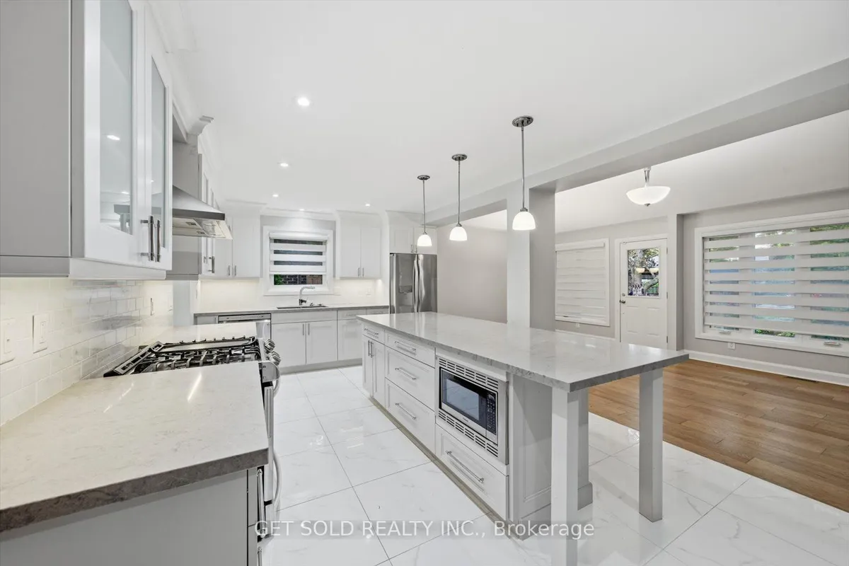 18 Mill Street, ON L6Y 1S5