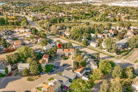 18 Juliette Square, ON L6S 2M6