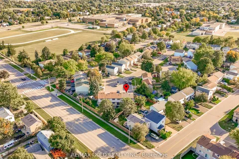 18 Juliette Square, ON L6S 2M6