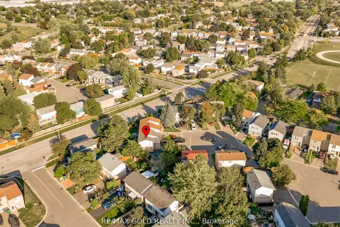 18 Juliette Square, ON L6S 2M6