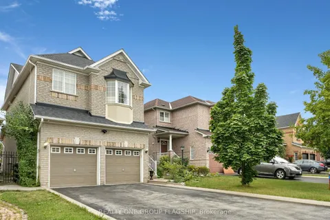 1128 Knotty Pine Grove, ON L5W 1J6