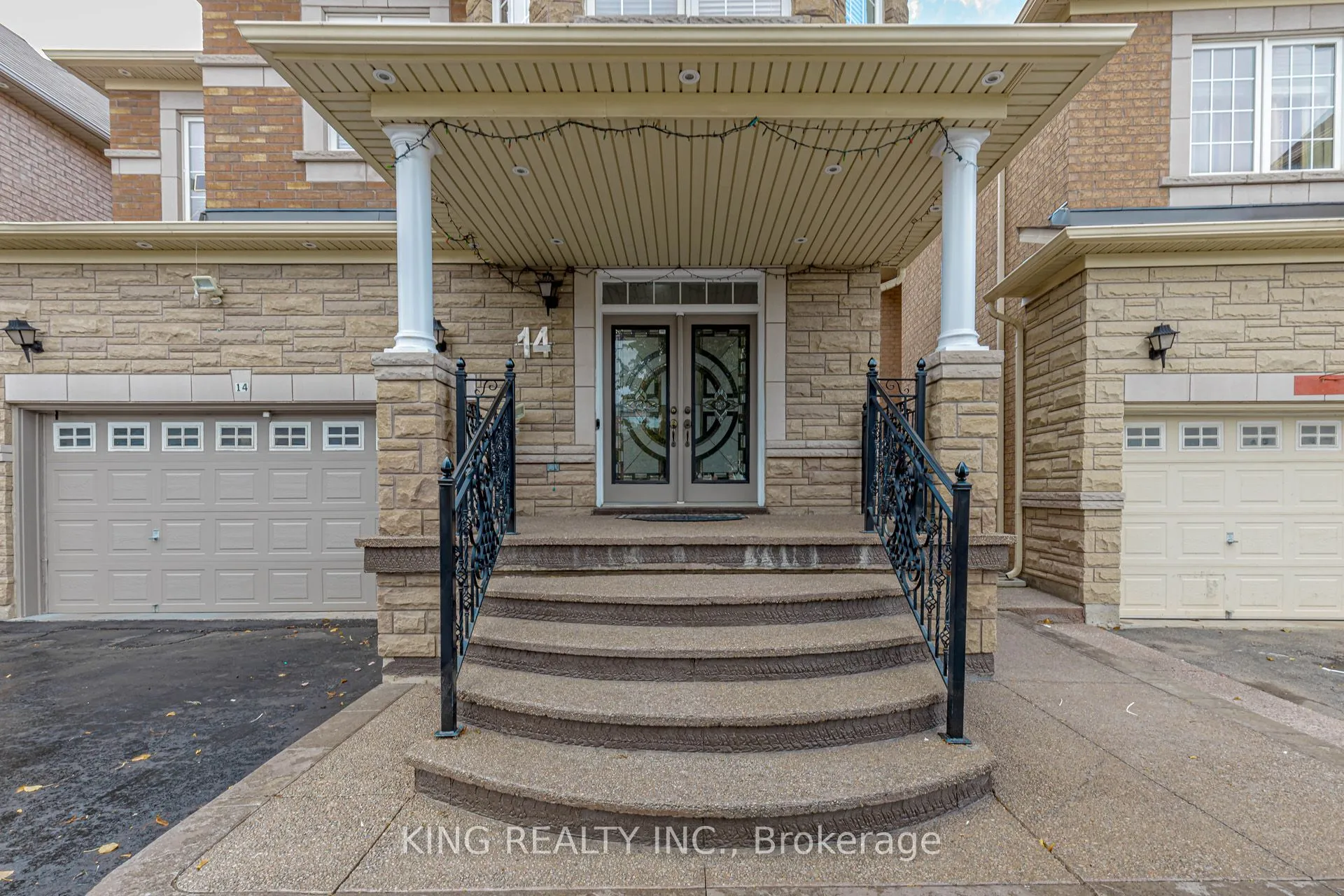 14 Ledgerock Road, ON L6P 2L7