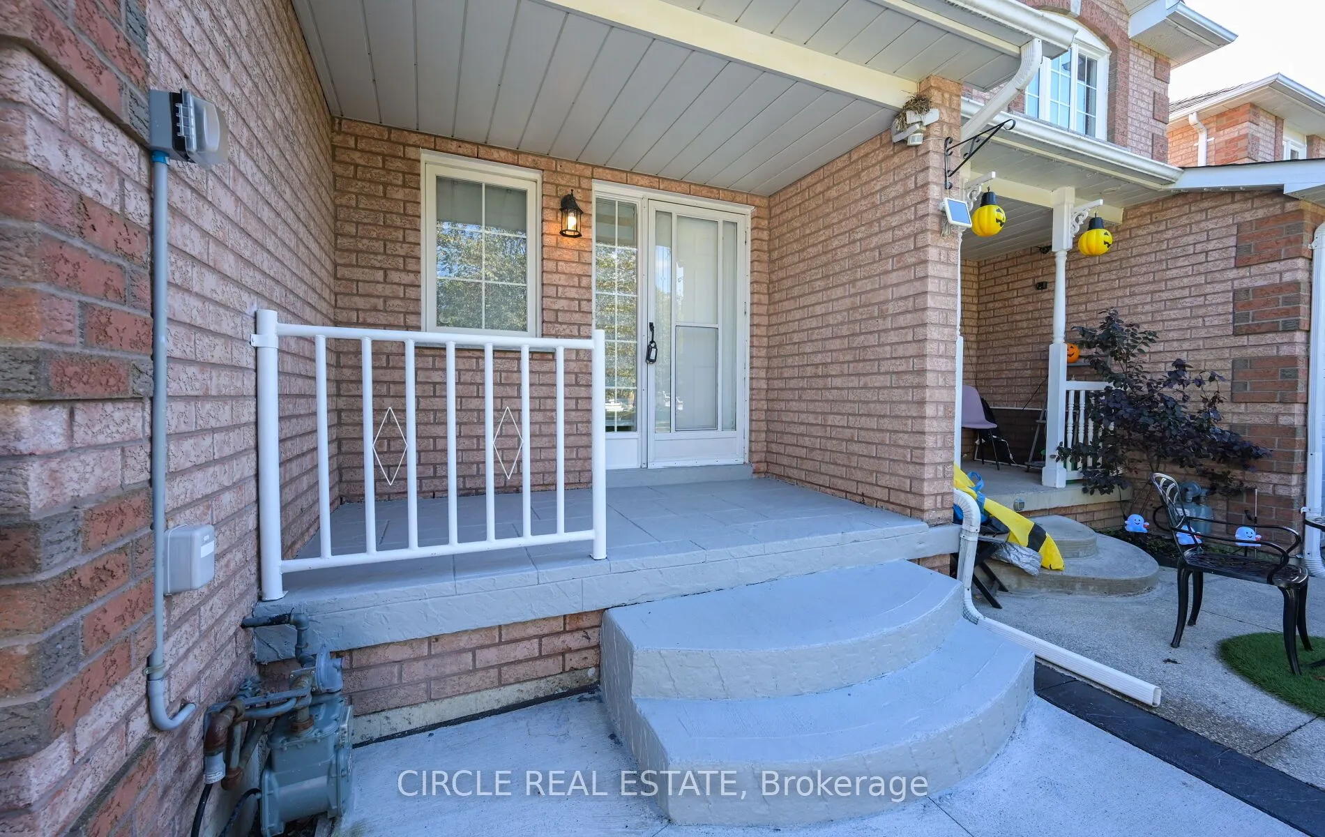 32 Torada Court, ON L7A 1H6