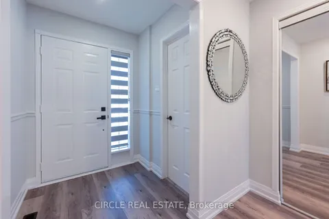 32 Torada Court, ON L7A 1H6