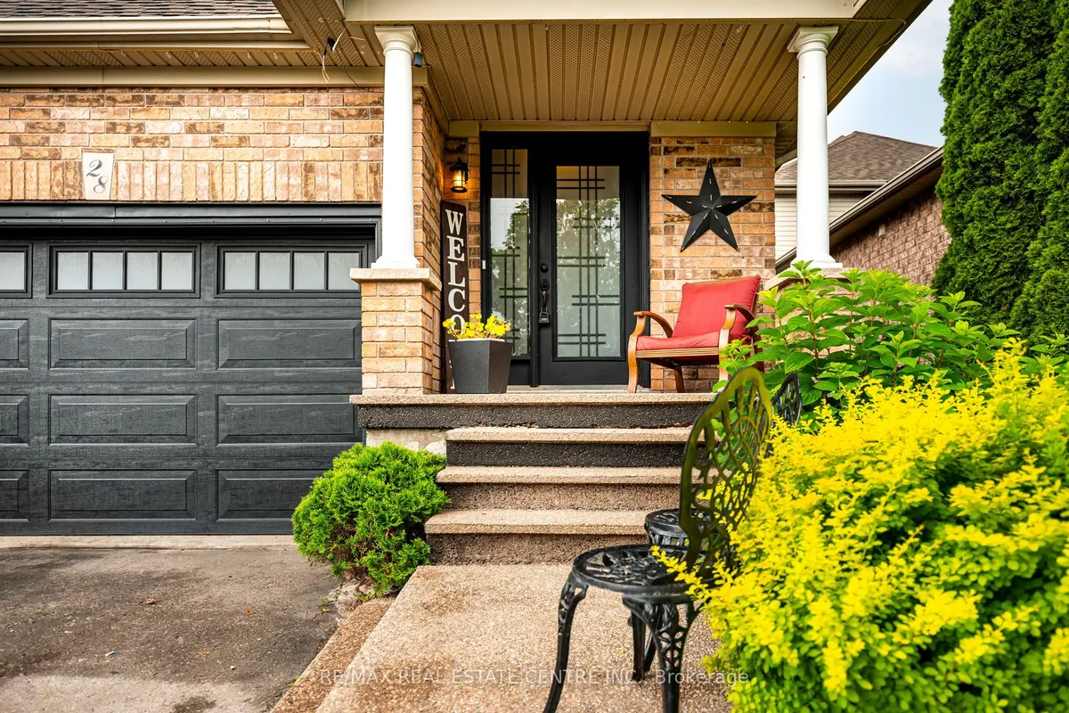 28 Henderson Street, ON L9W 5G1