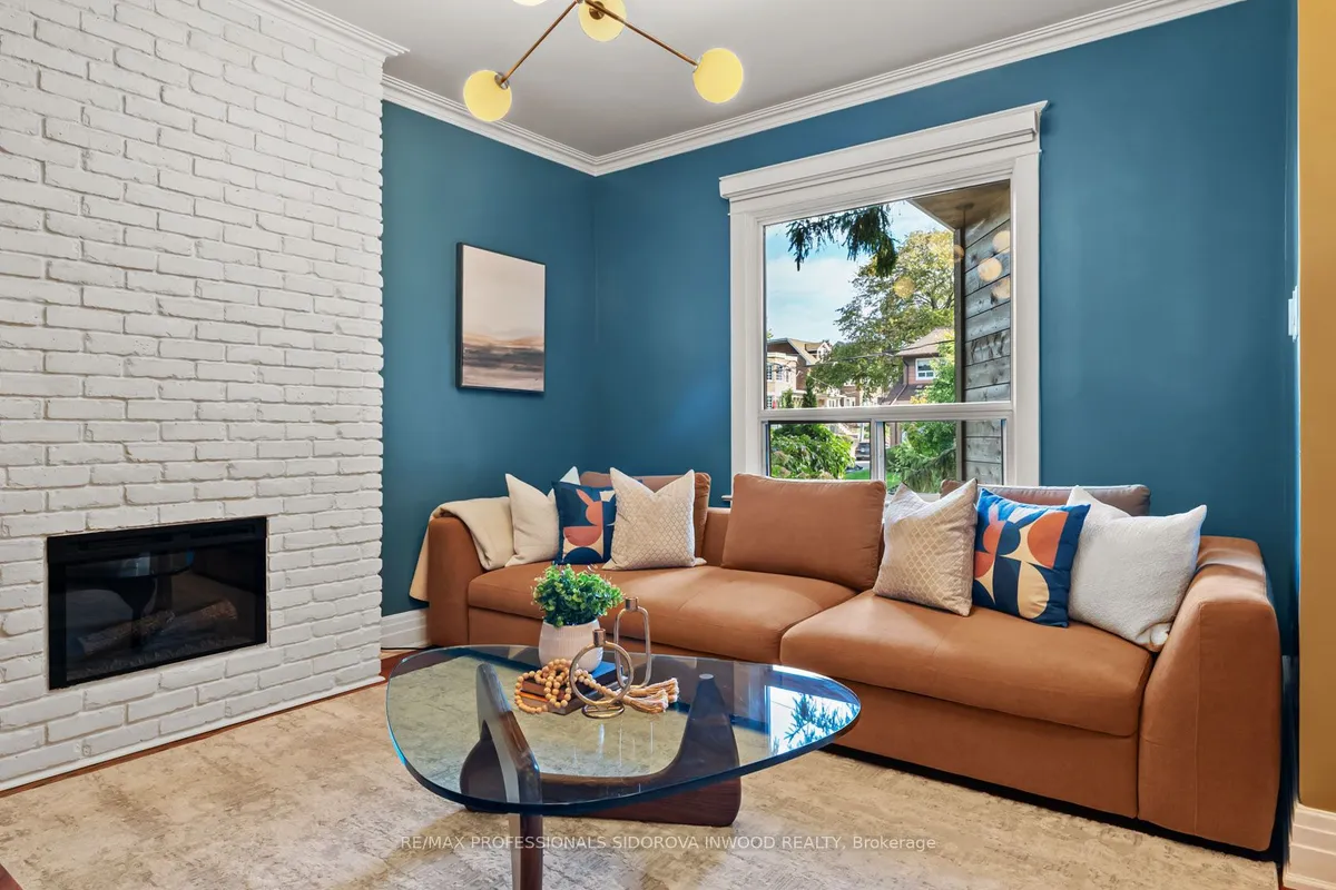 42 Indian Road, ON M6R 2T9