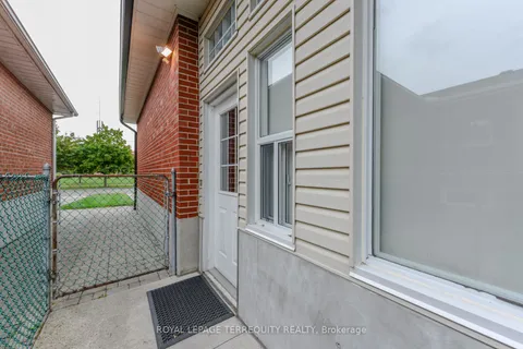 94 Melbert Road, ON M9C 3R1