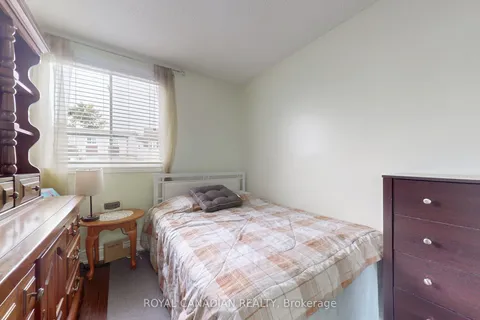 17 Haley Court, ON L6S 1N6