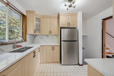 56 Elgin Drive, ON L6Y 1A8