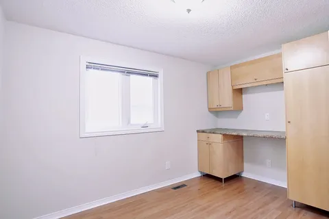 1554 Parish Lane, ON L6M 2Z6