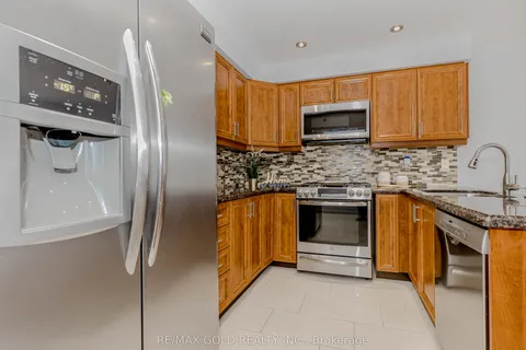 7399 Terragar Boulevard, ON L5N 8G7