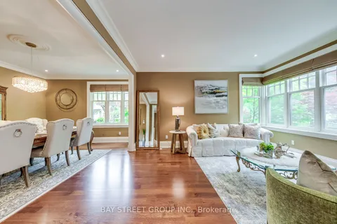 1049 Cedar Grove Boulevard, ON L6J 2C2