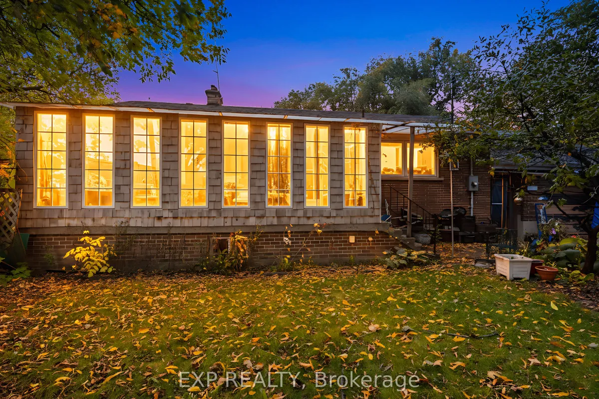 3 Harrow Street, ON L4T 1J2