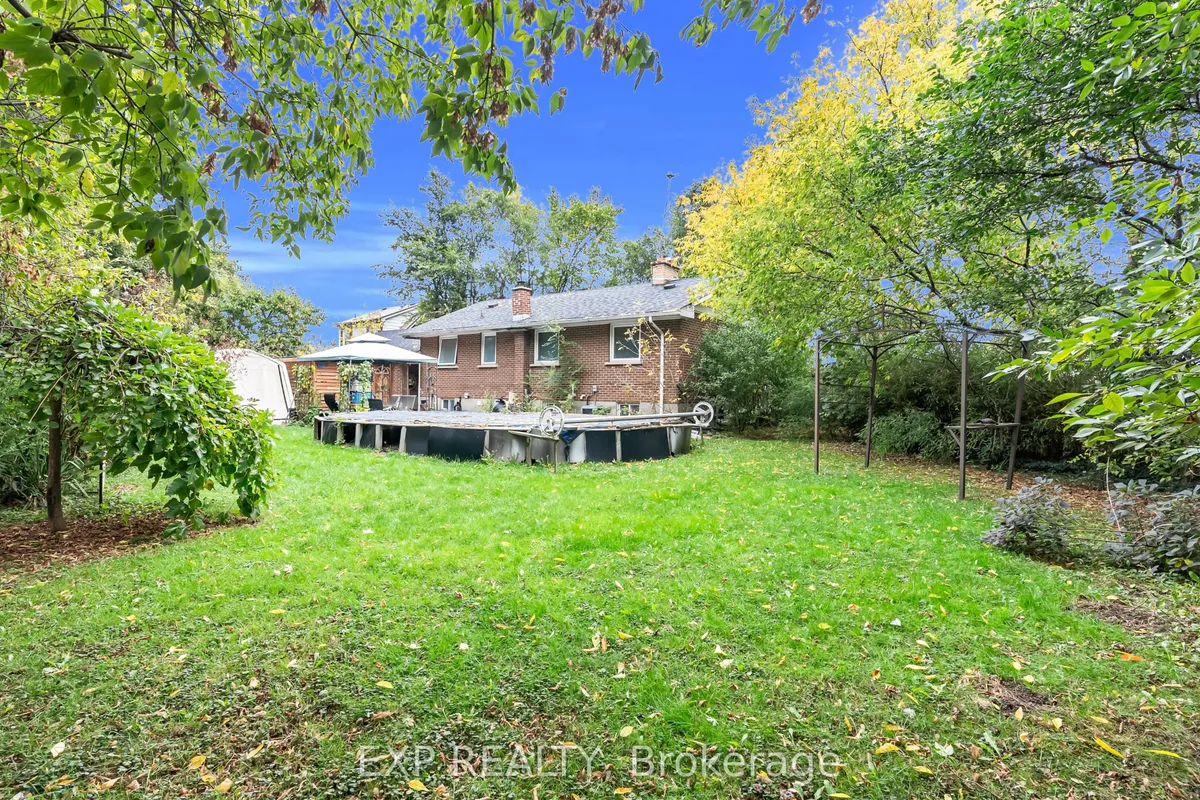 3 Harrow Street, ON L4T 1J2