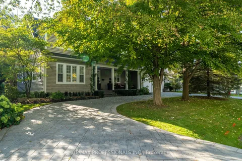 354 Country Club Crescent, ON L5J 2P8