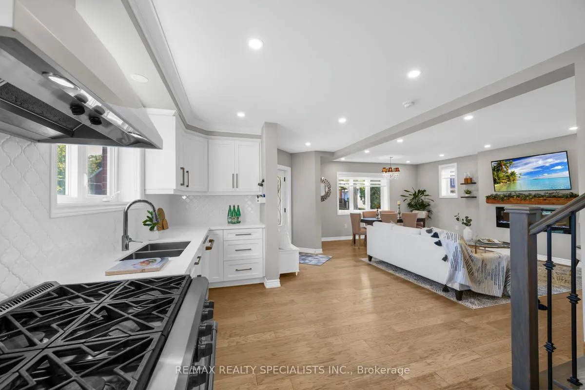 46 Elizabeth Street, ON L6Y 1R1