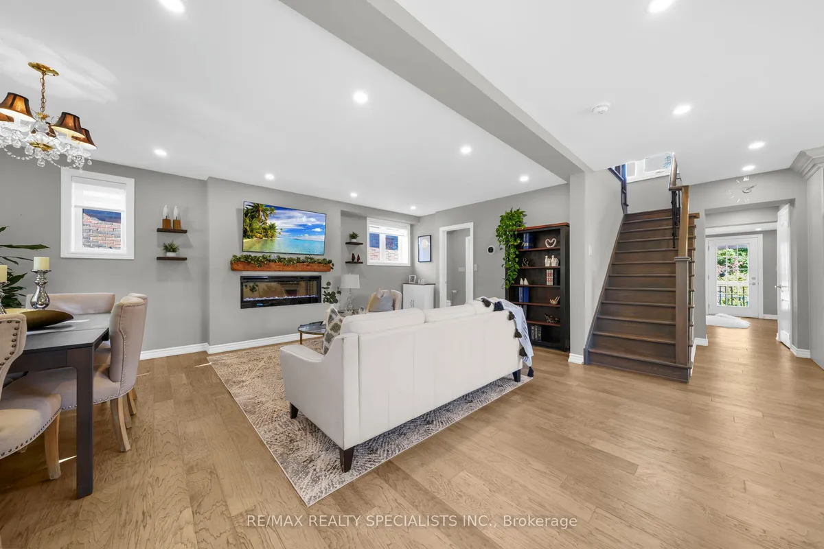 46 Elizabeth Street, ON L6Y 1R1