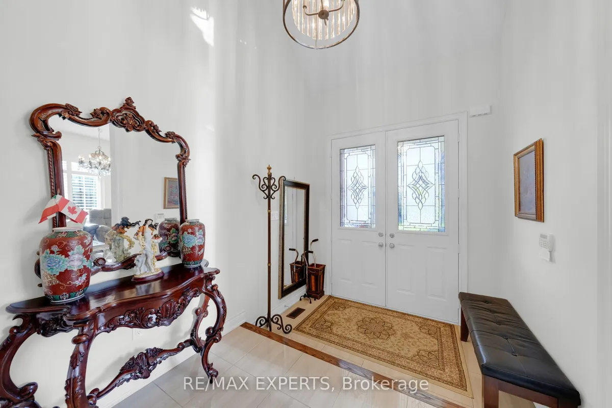 10 Falkland Road, ON L6P 4C3