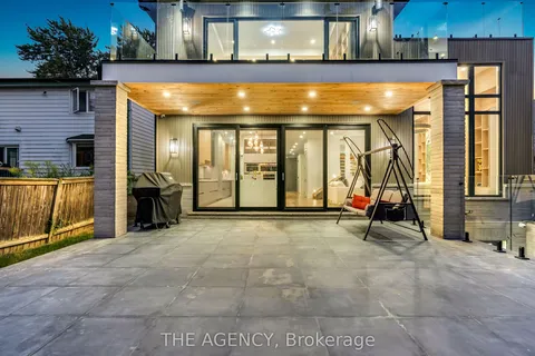 9 Earl Street, ON L5M 1N6